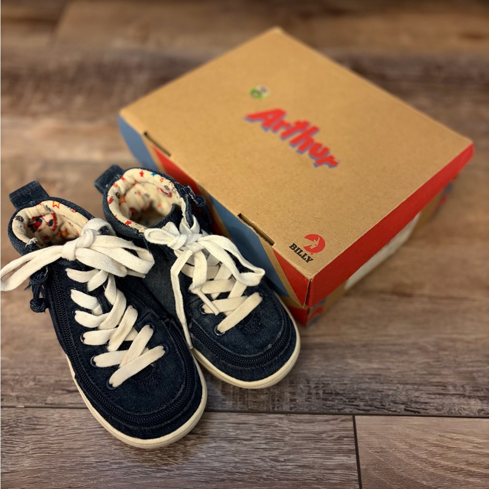 Arthur Kids Navy High-Top Sneakers with White Laces